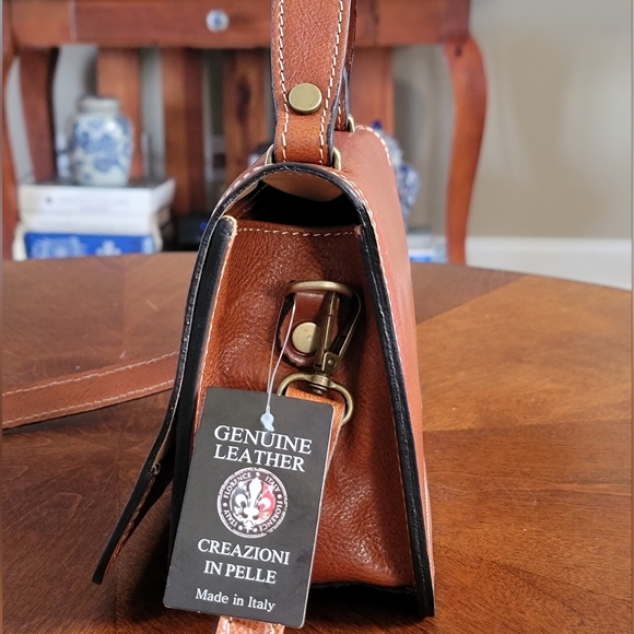 GENUINE ITALIAN LEATHER PURSE BNWT - Picture 5 of 10